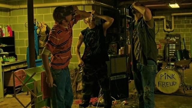 謎の死を遂げる男の誰にも言えない“お楽しみ”とは？「ディック・ロングはなぜ死んだのか？」バカ騒ぎ本編映像