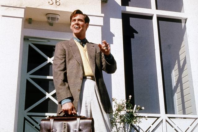 【「トゥルーマン・ショー」評論】ジム・キャリーの名演が光る！ 人生の全てを生中継し続ける“究極のリアリティショー”