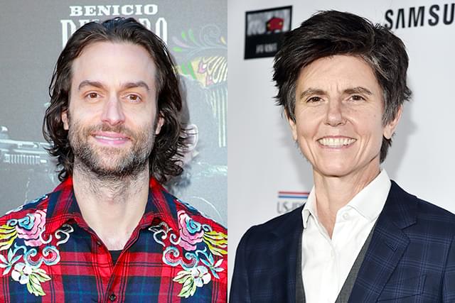 クリス・デリア(左)に代わり、ティグ・ノタロが出演