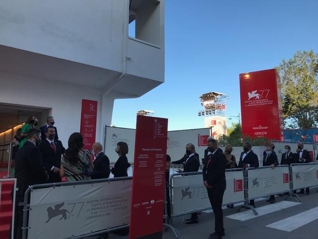 会場入場時の様子