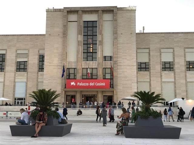 参加したジャーナリストの数は例年の2分の1以下