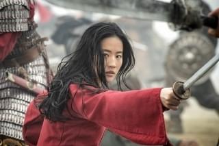 実写版「ムーラン」が“本命”中国で苦戦 ランキングでは首位