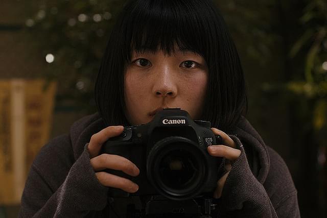 兄の浮気現場を目撃した高校生・洋子(笠松七海)