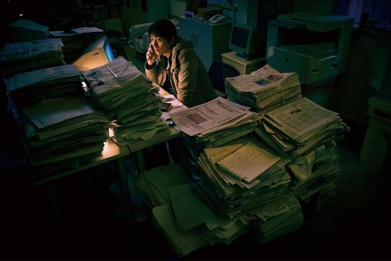 中国1億人の人権をペンで守った記者の実話 ジャ・ジャンクー製作、新鋭ワン・ジン監督デビュー作の公開決定