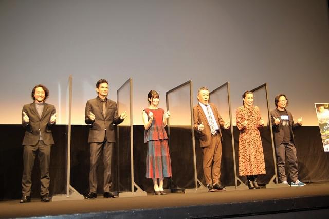 キャスト全員、ストーリーが分からない!? 台本なし、現場で演出…リム・カーワイ監督の映画づくり