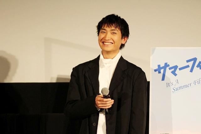 満面の笑みを浮かべる金子大地