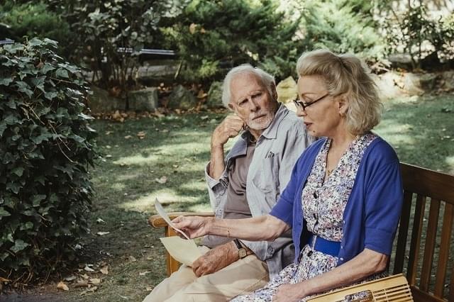 人生最大の"嘘"が奇跡を起こす 「43年後のアイ・ラヴ・ユー」感動を予感させる場面写真