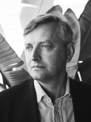 スターリンの国葬、粛清裁判、ホロコースト観光を捉えた鬼才、セルゲイ・ロズニツァが自作を解説