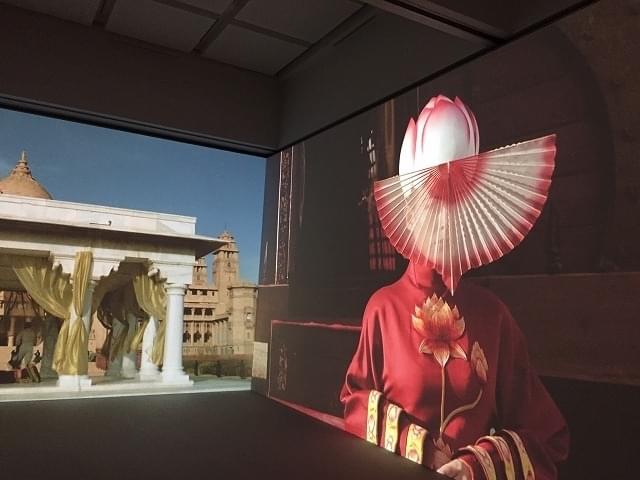 「石岡瑛子 血が、汗が、涙がデザインできるか」展示風景より