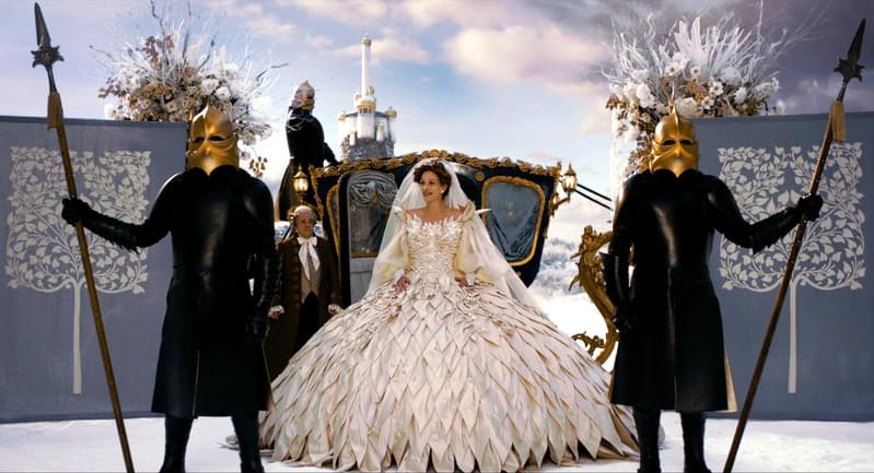 石岡瑛子さんの仕事をスクリーンで鑑賞「ドラキュラ」「白雪姫と鏡の女王」上映決定