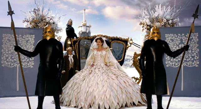 「白雪姫と鏡の女王」