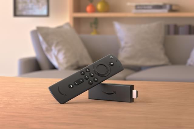 数千のアプリ、ゲーム、映画、TV番組から検索可能なAmazon Fire TV Stick