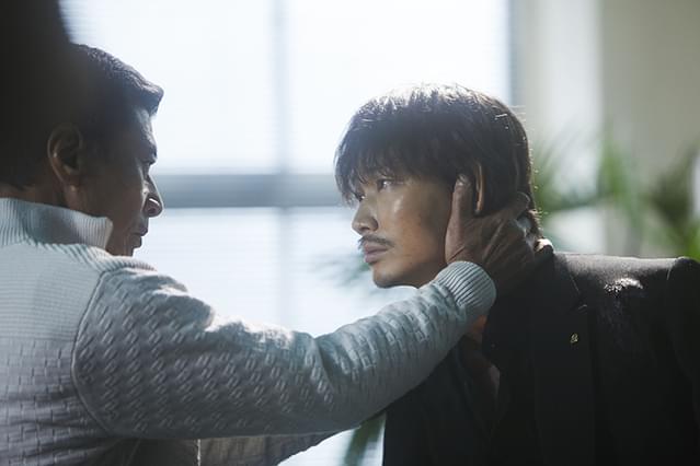 【「ヤクザと家族 The Family」評論】ヤクザ映画の系譜を継承しつつ、「家族」という視点で進化させたネオノワール