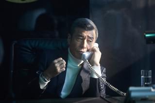 舘ひろし、綾野剛の“目”の芝居に「何度も泣かされた」 「ヤクザと家族 The Family」を語る