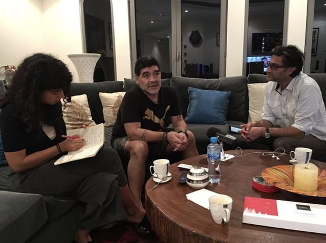 インタビューは強制終了になることもあった