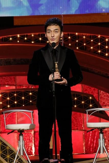 最優秀主演男優賞に輝いた草なぎ剛