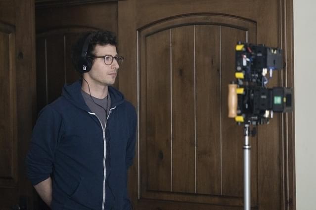 主演とプロデューサーを兼ねたアンディ・サムバーグ