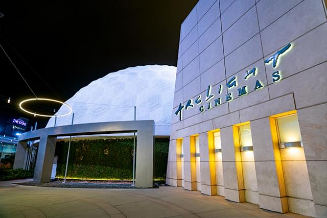 劇場閉鎖を決定