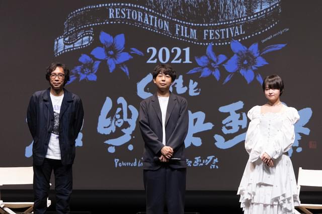 登壇した伊藤万理華ら