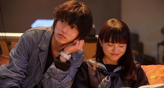 山崎賢人演じる科学者、清原果耶扮するヒロインの切ない運命にフォーカス