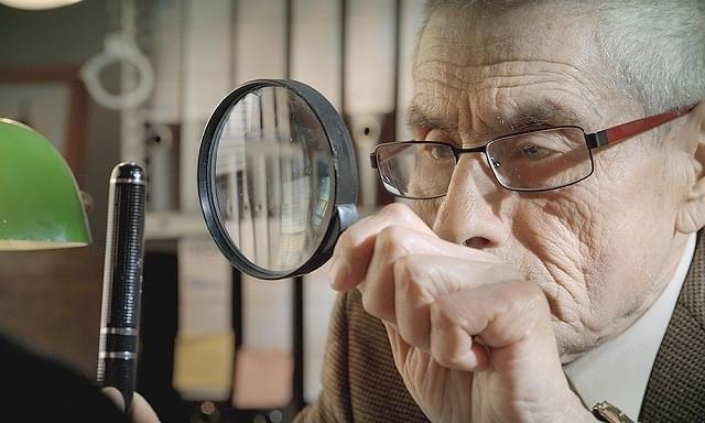 アカデミー賞にノミネートされた“史上最も心温まるスパイ映画” 83歳の新人スパイが奮闘する予告編