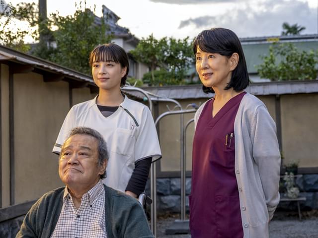 共演の広瀬すず、西田敏行