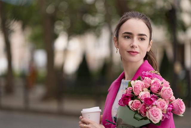 「エミリー、パリへ行く」がNetflixのコメディシリーズで1番人気に