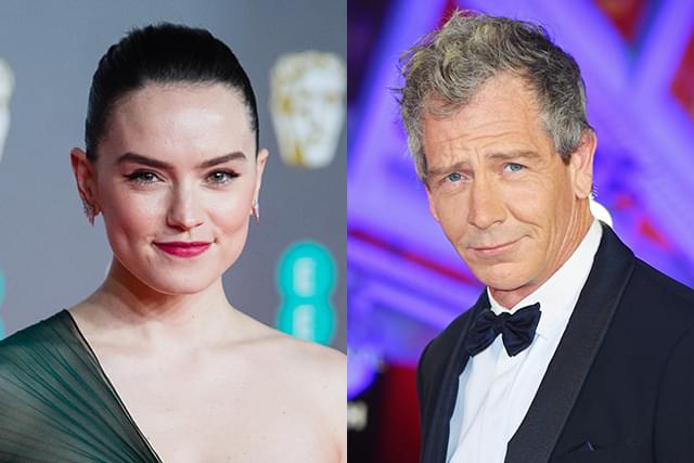 ベン・メンデルソーン（右）が出演