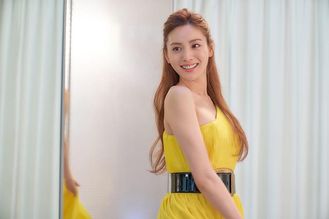 ヒロイン役は、“世界で最も美しい顔100 人”に選ばれたこともあるナナ