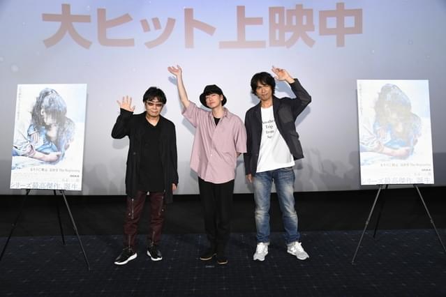 (左から)大友啓史監督、佐藤健、江口洋介