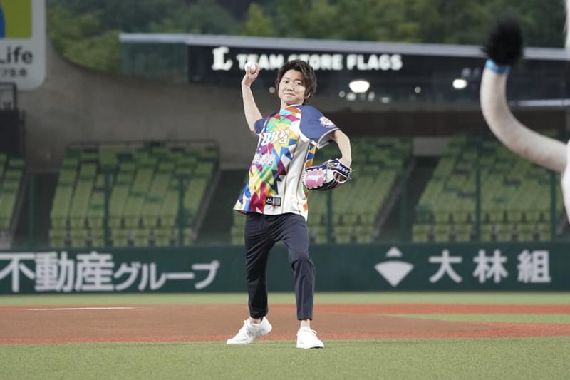 藤原竜也、西武戦で初のセレモニアルピッチ「ここ近年で一番ハッピー！」