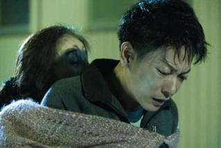 佐藤健＆阿部寛、渾身の男泣き 「護られなかった者たちへ」新場面写真