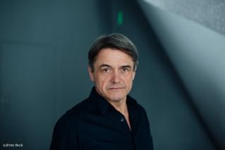 天才デザイナーが“天才”と呼ばれる理由は？ マルタン・マルジェラに迫ったドキュメンタリー監督に聞く