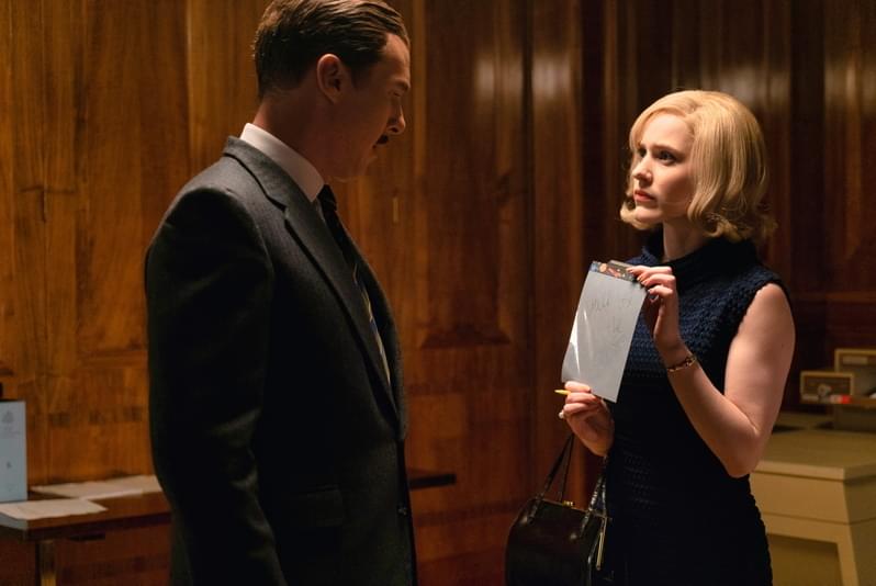 なぜ筆談、なぜタバコ？ 「クーリエ 最高機密の運び屋」冷戦スパイ映画ならではの脱出準備シーン