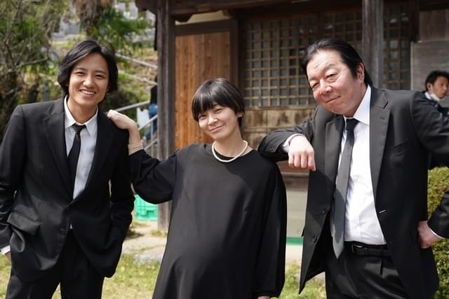 和やかなメイキングカット