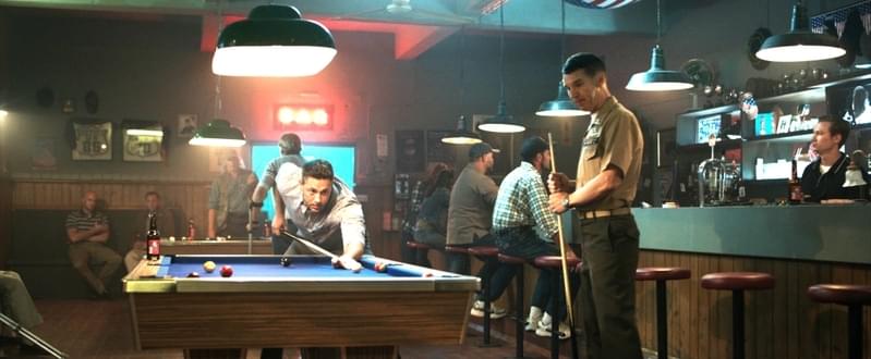 「シャザム！」へのオマージュ演出も？ アメコミ俳優の共演シーン収めた「モーリタニアン」本編映像