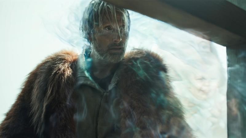 マッツ・ミケルセンの色気ダダ洩れ 「カオス・ウォーキング」低音ボイスで解説する本編映像