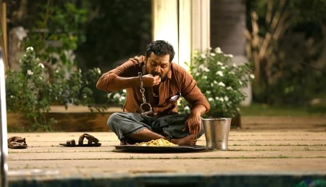 豪快にビリヤ二を食らうディリ