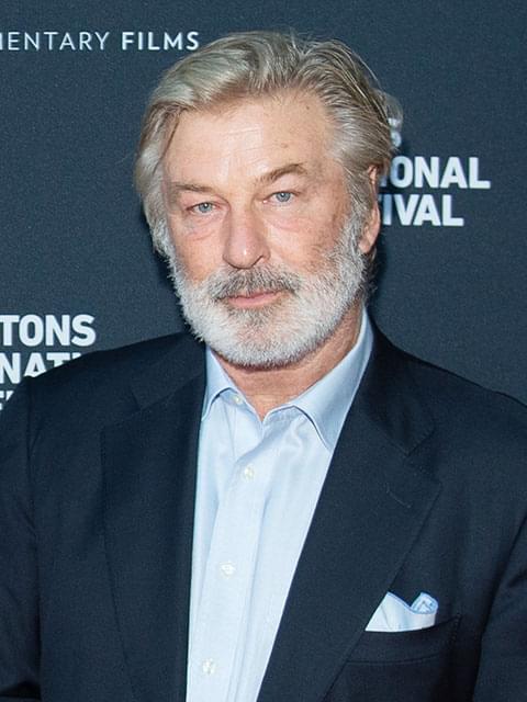 アレック・ボールドウィン使用の小道具銃で死傷者 実弾が入っていた可能性