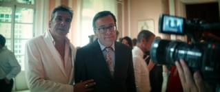 豚にタトゥー、大便製造機を作った芸術家がカメオ出演 難民問題と現代アートの風刺劇「皮膚を売る男」のインスピレーション源