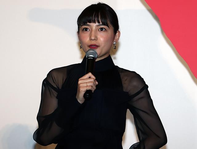 抜群のトーク力で舞台挨拶を引っ張った川口春奈