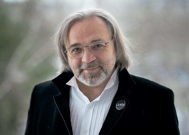 ビクトル・コサコフスキー監督