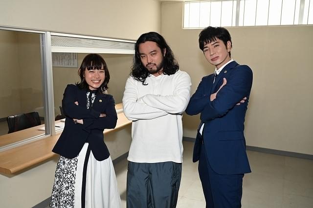 劇場版「99.9」にR-指定が出演！ 松本潤が“無茶ぶり”をするクランクアップ映像も披露