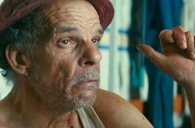 レオス・カラックス作品の常連で、本作に特別出演したドニ・ラバン