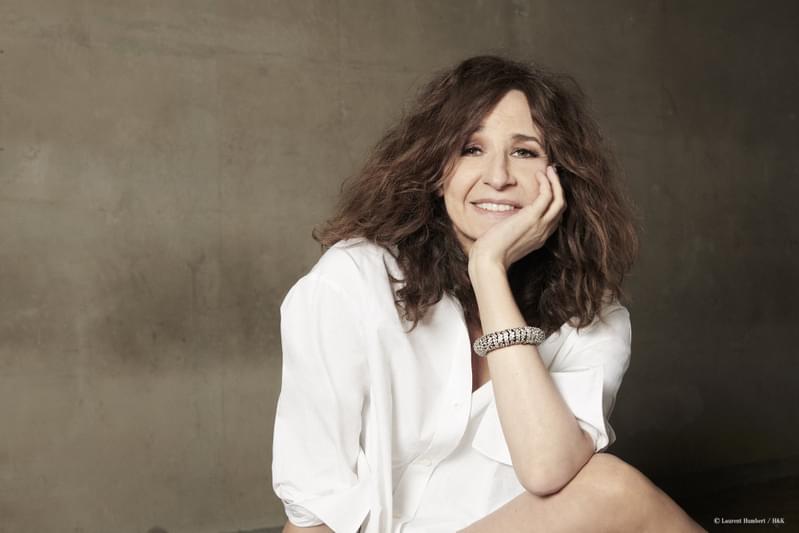 セリーヌ・ディオンの半生を映画化した「ヴォイス・オブ・ラブ」 主人公がアリーヌの理由は？