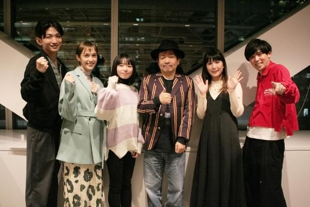 園子温監督とフレッシュな5人のキャストが集合
