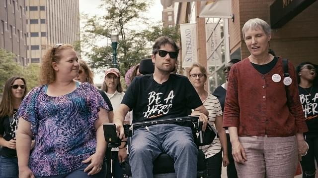 【NY発コラム】トランプ政権下で訴えた国民健康保険の重要性――ALS診断を受けたアディ・バーカンの活動に迫る