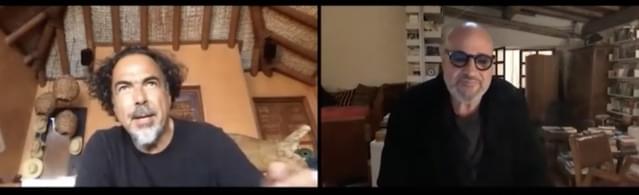 互いの自宅からオンラインで対談