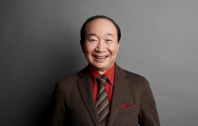 インタビューに応じた中村梅雀