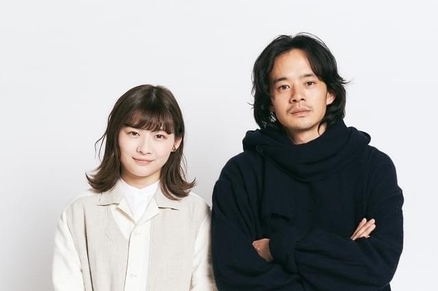 取材に応じた池松壮亮（右）と伊藤沙莉